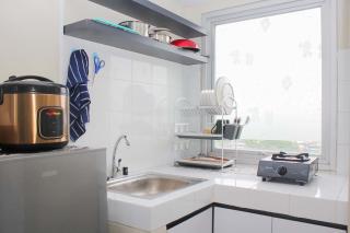 Cozy Studio at Mont Blanc Apartment By Travelio - Bekasi - 4