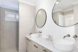Newly Built Luxury Modern Home - Dunsborough - 1