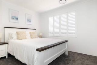 Newly Built Luxury Modern Home - Dunsborough - 2