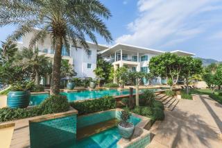 Karon Seaview Beachfront - 2 BR Apartment At Paradox Residence - 1