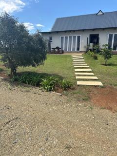 Breathtaking Midlands stay at THE PROTEA CHALET 5kms from N3 - Hilton - 2