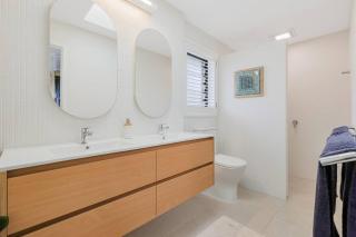 Casuarina Calm - Beach House with Pool by uHoliday - Casuarina - 2