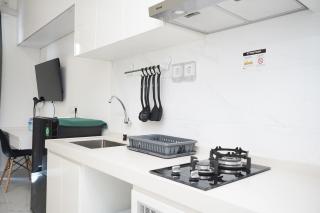 Nice and Restful Studio Sky House BSD Apartment By Travelio - 3