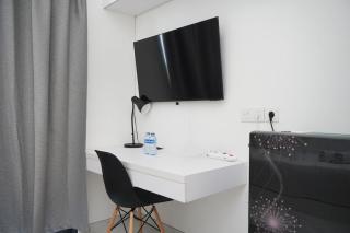 Nice and Restful Studio Sky House BSD Apartment By Travelio - 6