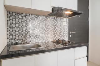 Minimalist and Homey 1BR at Belmont Residence Puri Apartment By Travelio - 3