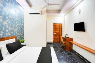 Collection O Sector 117 Noida - Noida - 3