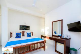 Royal Beach Hotel Hikkaduwa - 7