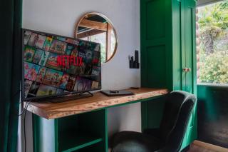 Serene and Cozy Getaway Steps to Beach and Hot Tub - 2