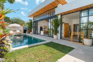 Villa Akra - Uluwatu by Yolla Hospitality - Uluwatu - 0
