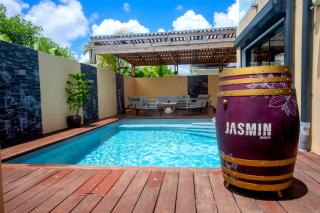 Les Villas Jasmin Standing Piscine Chauffée Jacuzzi 5 Ch 14 Pers - Baie-Mahault - 5