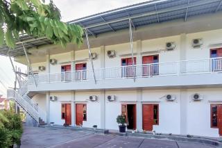 RedDoorz Syariah at Djaya Guest House Padang - Padang - 4