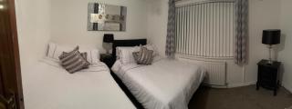 Homestay - Knowsley - 1