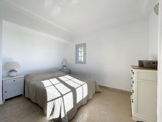 Charming villa with pool, ideal family holiday - 1