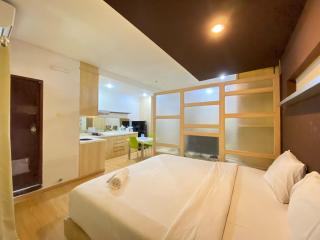 Spacious Studio Room at Gateway Ahmad Yani Cicadas Apartment By Travelio - Bandung - 7