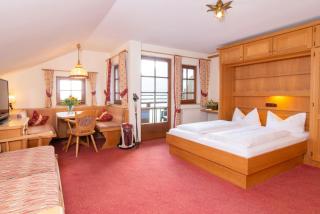 Hotel Alte Krone - Mittelberg - 1