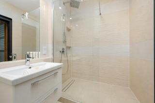 Apartment Wrocław Atal Tower by Noclegi Renters - 5