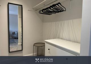 Spacious Townhouse with Garden - 9