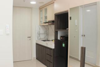 Comfort and Simply Studio Springlake Summarecon Bekasi Apartment By Travelio - 1