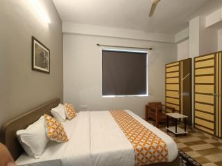 Rao Jagveer Home Stay - 2