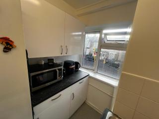 1-Bed Flat with Fast Wi-Fi in prime location 15mins from central london - Londra - 8