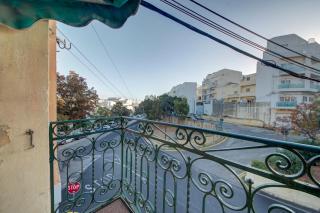 A central 2BR authentic Townhouse with Rooftop by 360 Estates - San Ġwann - 7