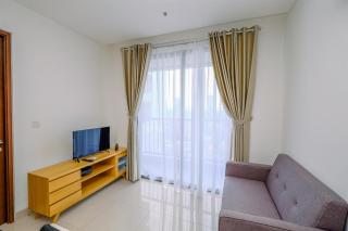 Comfort 1BR at Ciputra World 2 Apartment By Travelio - Jakarta - 1