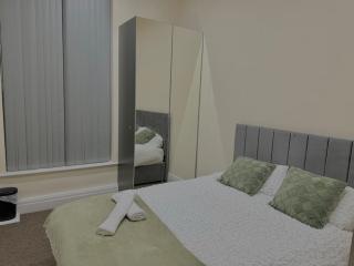 Preston City Centre 2 Bedroom Apartment - Preston - 3