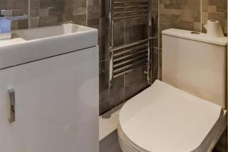 Sunset View-Luxury 2-Bed House Near Birmingham - Wednesbury - 9