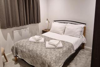 Sunset View-Luxury 2-Bed House Near Birmingham - Wednesbury - 7