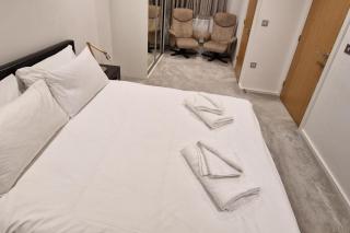 Sunset View-Luxury 2-Bed House Near Birmingham - Wednesbury - 2