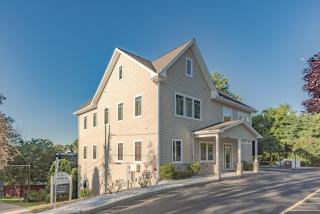 Private Bedroom & Bathroom with Shared Kitchen 012 - Danbury - 8