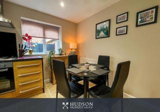 2 Bedroom Home near Theatre Severn with Parking - Shrewsbury - 5