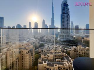 2BR Stunning Full Burj Khalifa View - Dubai - 8