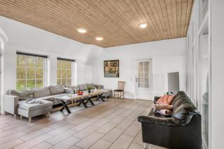 Fantastic Holiday Home With Pool And Spa For 20 People, - 8