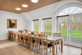 Fantastic Holiday Home With Pool And Spa For 20 People - 3