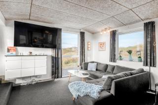 Family-Friendly Holiday Home With Indoor Pool And Outdoor Spa 100 Meters From The North Sea, - Ringkøbing - 5