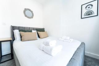 Enjoy Leeds at 4BR House - Near City Centre - 5