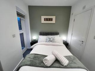 Spacious 3 Bed Apt in N3, Near Alexandra Palace - Hendon - 0