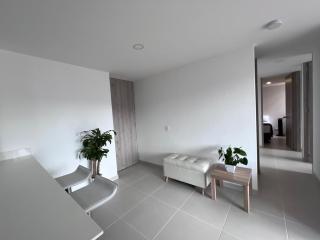 Hermoso apto en poblado con piscina - Medellín - 7