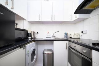 Westminster Flat for Families & Business Travelers, Steps to Landmarks! - Londra - 5