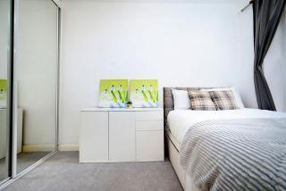 Westminster Flat for Families & Business Travelers, Steps to Landmarks! - Londra - 2