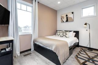 Comfy Studio with Kitchen Central Danbury ADA - Danbury - 1