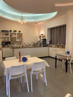 Hotel Iride Suite & Breakfast- ideale per famiglie e coppie - Riccione - 2