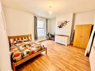 4 Bedroom house in SE4 - 7