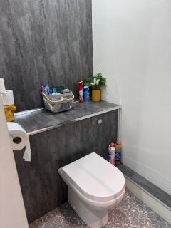 The Greens Apartment - Farnworth - 7
