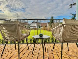 FLAIR Apartments Vorarlberg - Stilvolles Wohnen nahe Bodensee & Alpen - Küche, Balkon & Gratis Parkplatz - 7