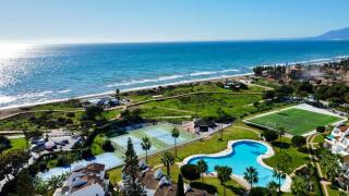 Lunamar beachfront with swimming pool, football, tennis, paddle and basketball courts - EaW Homes - 0