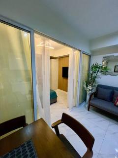Azure South Bicutan spacious 1BR BEST view - Manila - 2