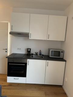 Modern Apartments with Kitchen & Balcony Dining - Ratingen - 5