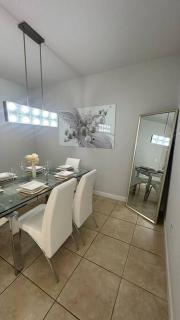 Bella y lujosa Casa en Doral - Doral - 1